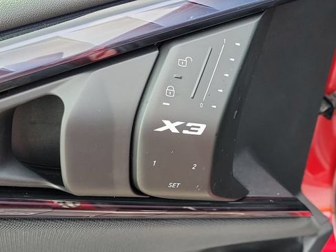 Used 2025 BMW X3 xDrive30i AWD/4WD image 19