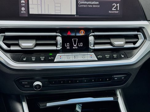 Used 2022 BMW 330i Sedan w/ Premium Package image 12