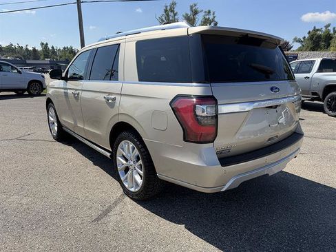 Used 2018 Ford Expedition Platinum AWD/4WD image 4