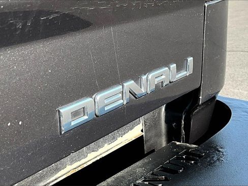 Used 2015 GMC Sierra 3500 Denali w/ Duramax Plus Package image 8