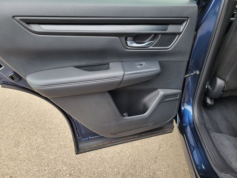 Used 2023 Honda CR-V EX image 13