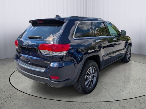 Used 2017 Jeep Grand Cherokee Limited AWD/4WD image 3