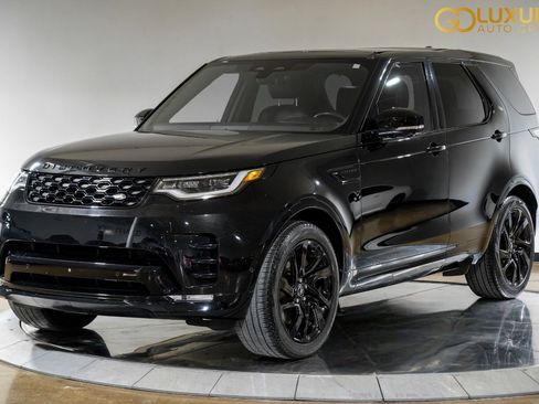 Used 2023 Land Rover Discovery S R-Dynamic image 8