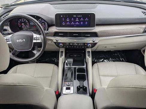 Used 2022 Kia Telluride EX w/ EX Premium Package image 18