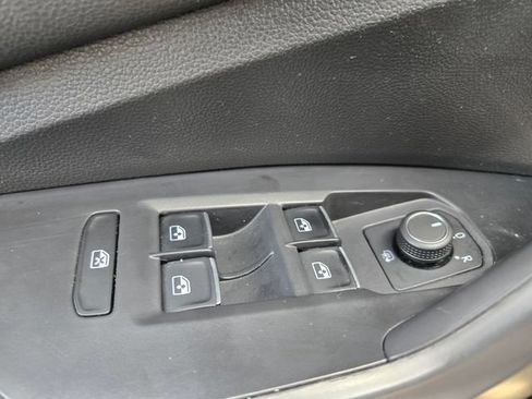 Used 2024 Volkswagen Jetta S FWD image 39