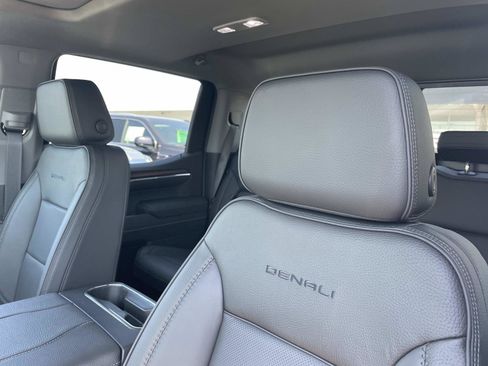 New 2026 GMC Sierra 1500 Denali AWD/4WD image 23