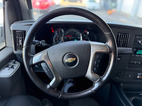 Used 2019 Chevrolet Express 3500 Extended w/ Driver Convenience Package RWD image 24