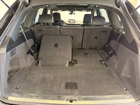 Used 2019 Audi Q7 3.0T Prestige w/ Prestige Package image 32