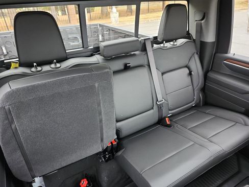 New 2026 GMC Sierra 2500 Denali w/ Denali Reserve Package image 14