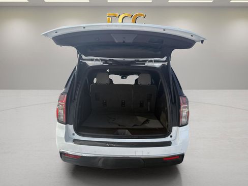 Used 2024 Chevrolet Suburban LT image 30