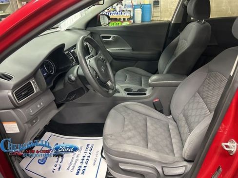 Used 2018 Kia Niro LX image 10