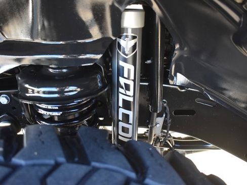 Used 2023 Jeep Gladiator Willys image 10