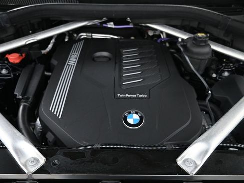 Certified 2023 BMW X5 xDrive40i w/ M Sport Package image 18