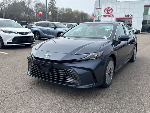 New 2026 Toyota Camry XLE AWD/4WD image 3
