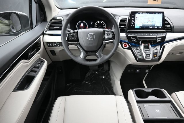 New 2027 Honda Odyssey Touring image 9