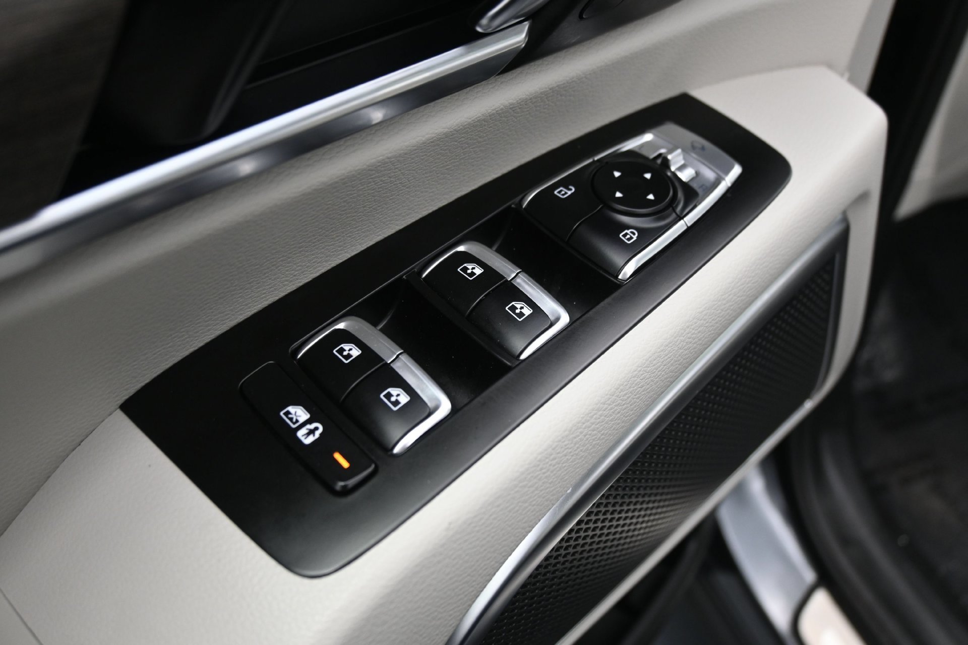 Used 2022 Kia Telluride SX w/ SX Prestige Package AWD/4WD image 19