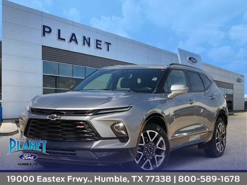Used 2025 Chevrolet Blazer RS FWD image 1