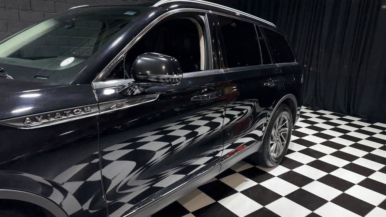 Used 2021 Lincoln Aviator AWD image 31