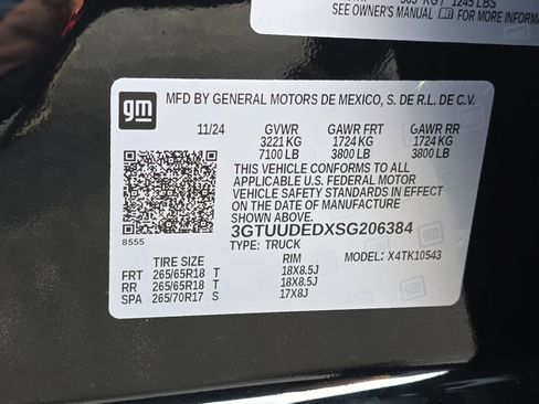 Used 2025 GMC Sierra 1500 SLT image 33