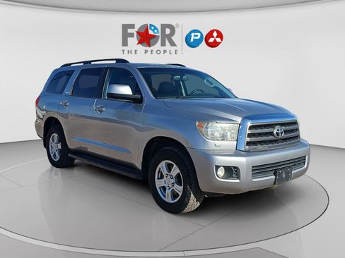 Used 2016 Toyota Sequoia SR5 w/ Premium Package image 7