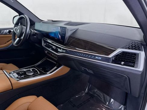 Used 2024 BMW X5 xDrive50e w/ M Sport Package image 31