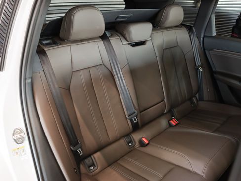 Certified 2025 Audi Q6 e-tron Premium w/ Convenience Package image 11