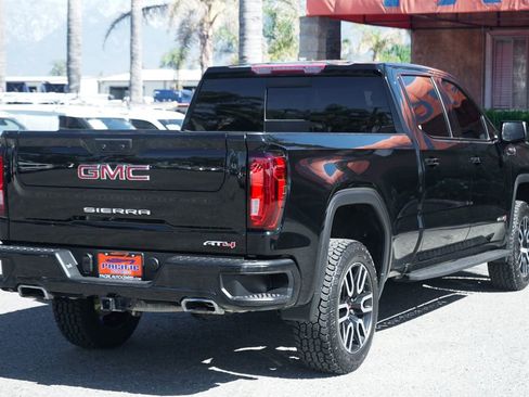 Used 2022 GMC Sierra 1500 AT4 w/ AT4 Preferred Package AWD/4WD image 11