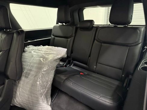 New 2025 Ford Expedition Max Platinum w/ Stealth Performance Package image 18