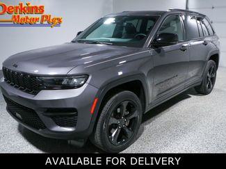 Used 2023 Jeep Grand Cherokee Altitude AWD/4WD video 1