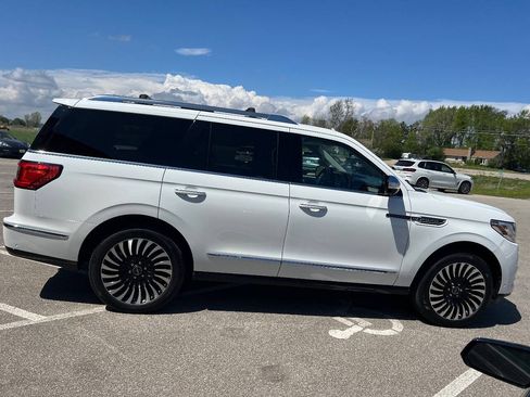 Used 2020 Lincoln Navigator Black Label w/ Cargo Convenience Package AWD/4WD image 8