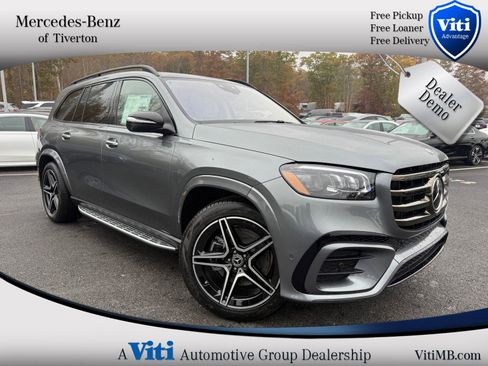 Used 2026 Mercedes-Benz GLS 450 4MATIC image 1