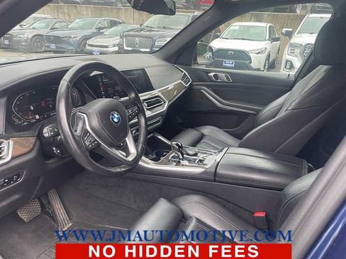 Used 2022 BMW X5 xDrive40i w/ Premium Package AWD/4WD image 2