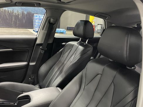 Used 2025 Acura Integra FWD image 19
