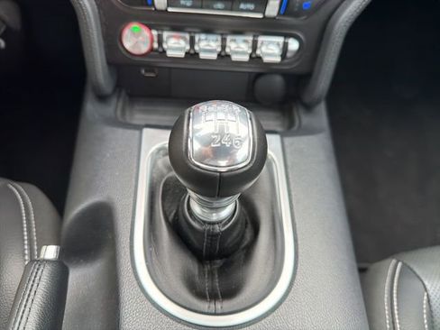 Used 2022 Ford Mustang GT Premium w/ GT Performance Package image 29