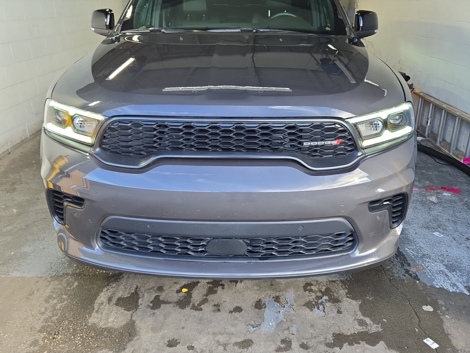 Used 2025 Dodge Durango GT AWD/4WD image 3