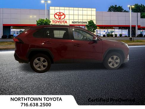 Used 2025 Toyota RAV4 XLE image 7