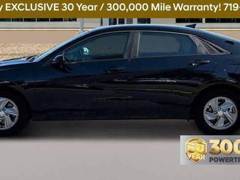 New 2025 Hyundai Elantra SE image 6