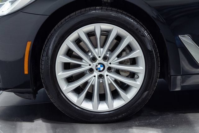 Certified 2022 BMW 530i xDrive w/ Premium Package AWD/4WD image 28