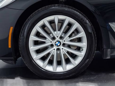 Used 2022 BMW 530i xDrive w/ Premium Package AWD/4WD image 28
