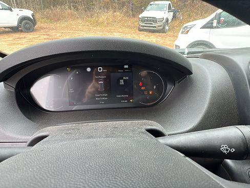 Used 2025 RAM ProMaster 2500 w/ Premium Convenience Group image 25