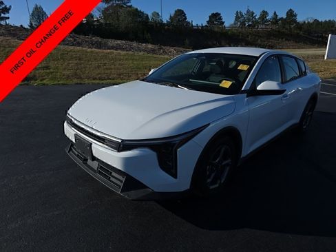 Used 2025 Kia K4 FWD image 6