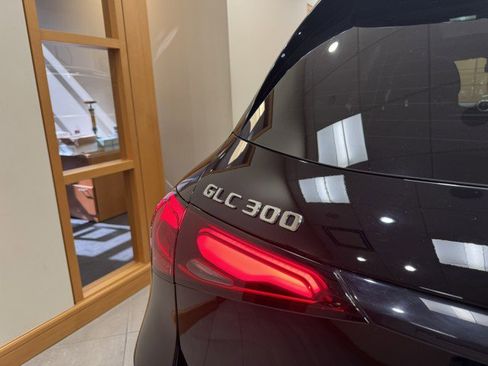 Certified 2025 Mercedes-Benz GLC 300 image 21