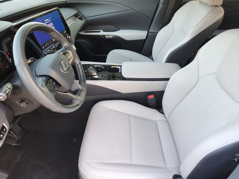 Used 2024 Lexus RX 350 Premium Plus w/ Convenience Package FWD image 13