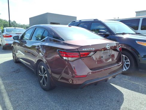 Used 2021 Nissan Sentra SV FWD image 4