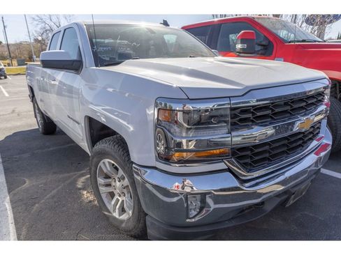 Used 2019 Chevrolet Silverado 1500 LT w/ All Star Edition image 2