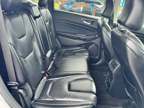 Used 2022 Ford Edge Titanium AWD/4WD image 15