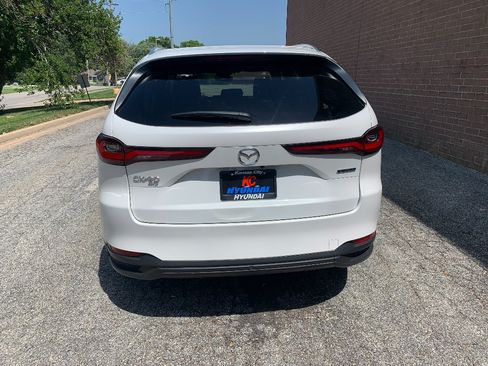 Used 2024 MAZDA CX-90 Plug-In Hybrid w/ Preferred AWD/4WD image 4