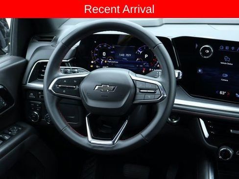 Used 2025 Chevrolet Suburban RST image 10