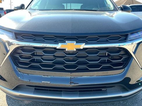 New 2026 Chevrolet Trax LT FWD image 11
