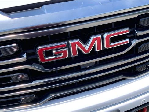 Certified 2023 GMC Sierra 1500 AT4 w/ AT4 Premium Package AWD/4WD image 32